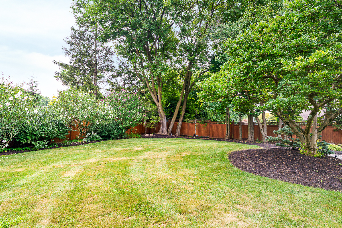 2484 Danvers Ct-26