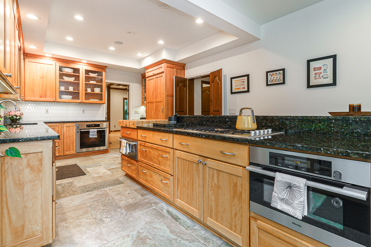 2484 Danvers Ct-57