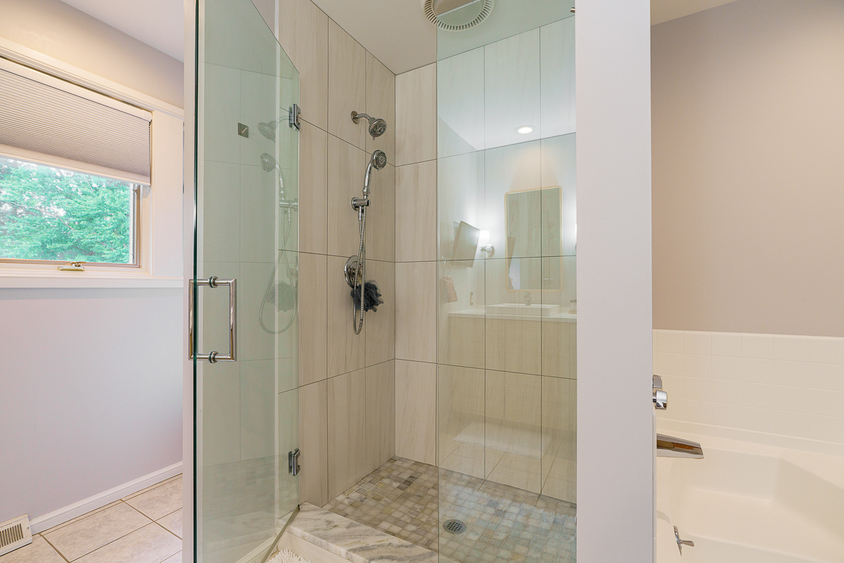 2484 Danvers Ct-76