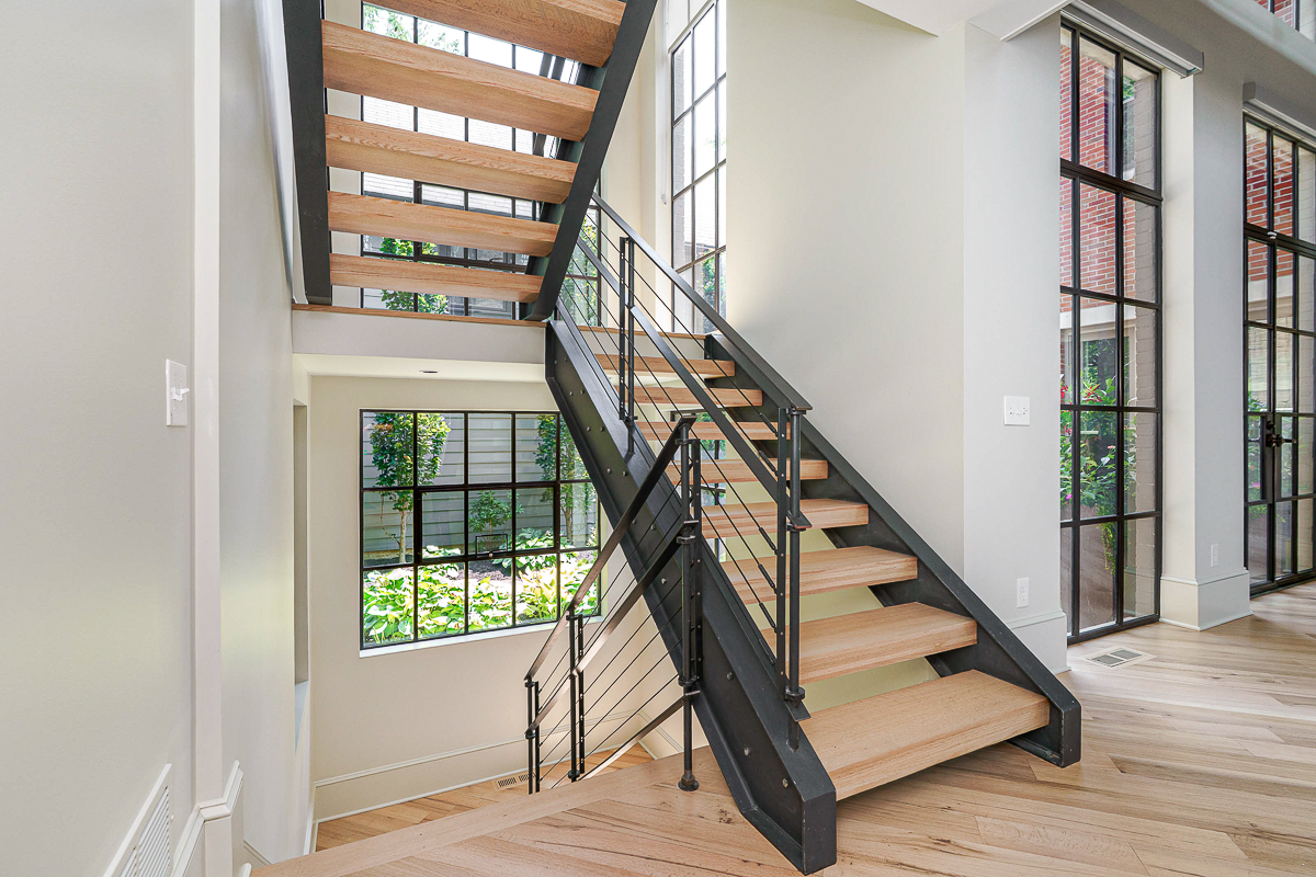 252 E Beck St-3
