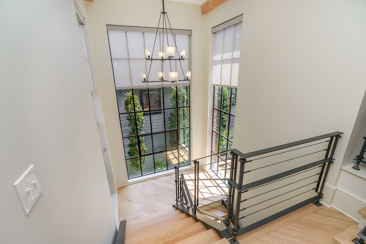 252 E Beck St-46