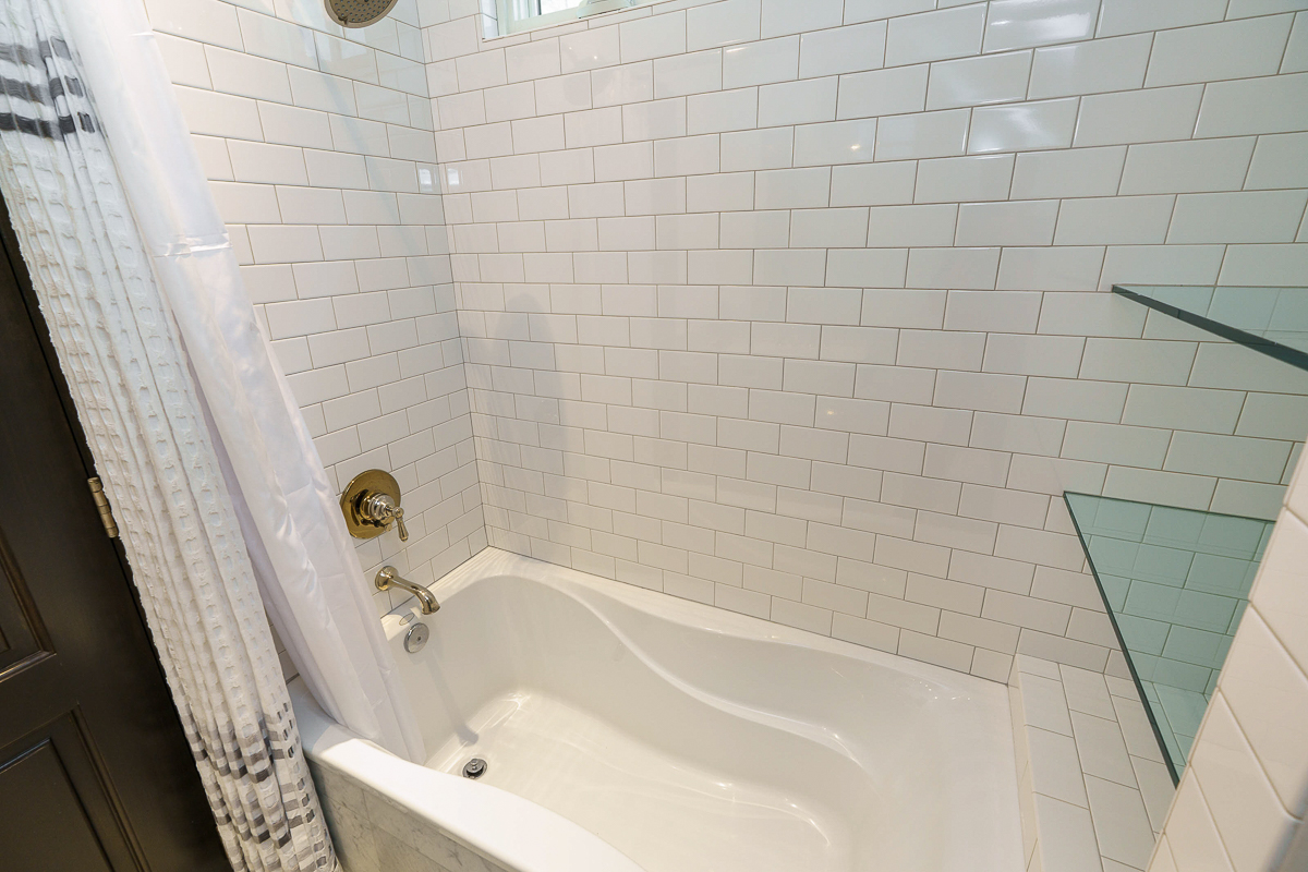 252 E Beck St-55