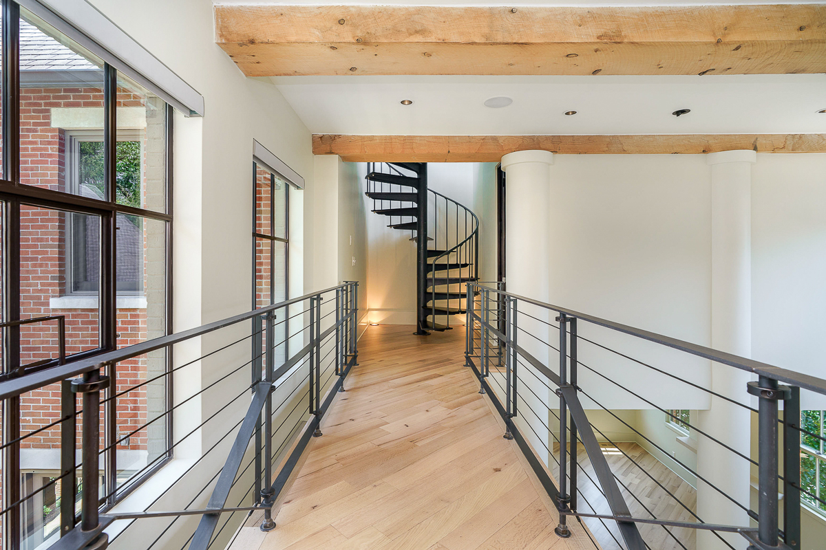 252 E Beck St-57
