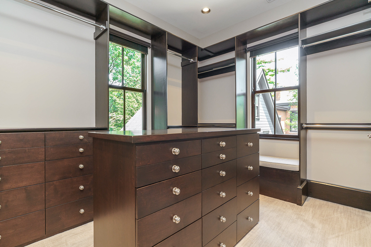 252 E Beck St-62