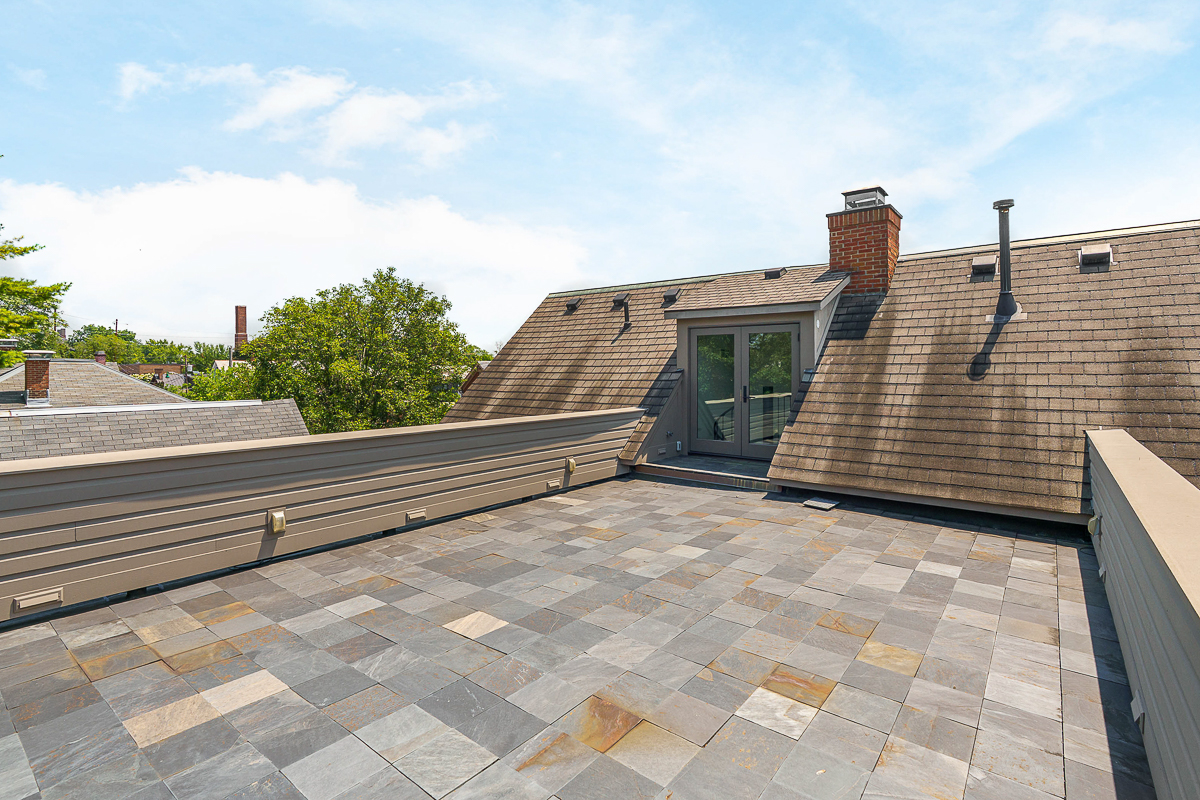252 E Beck St-70