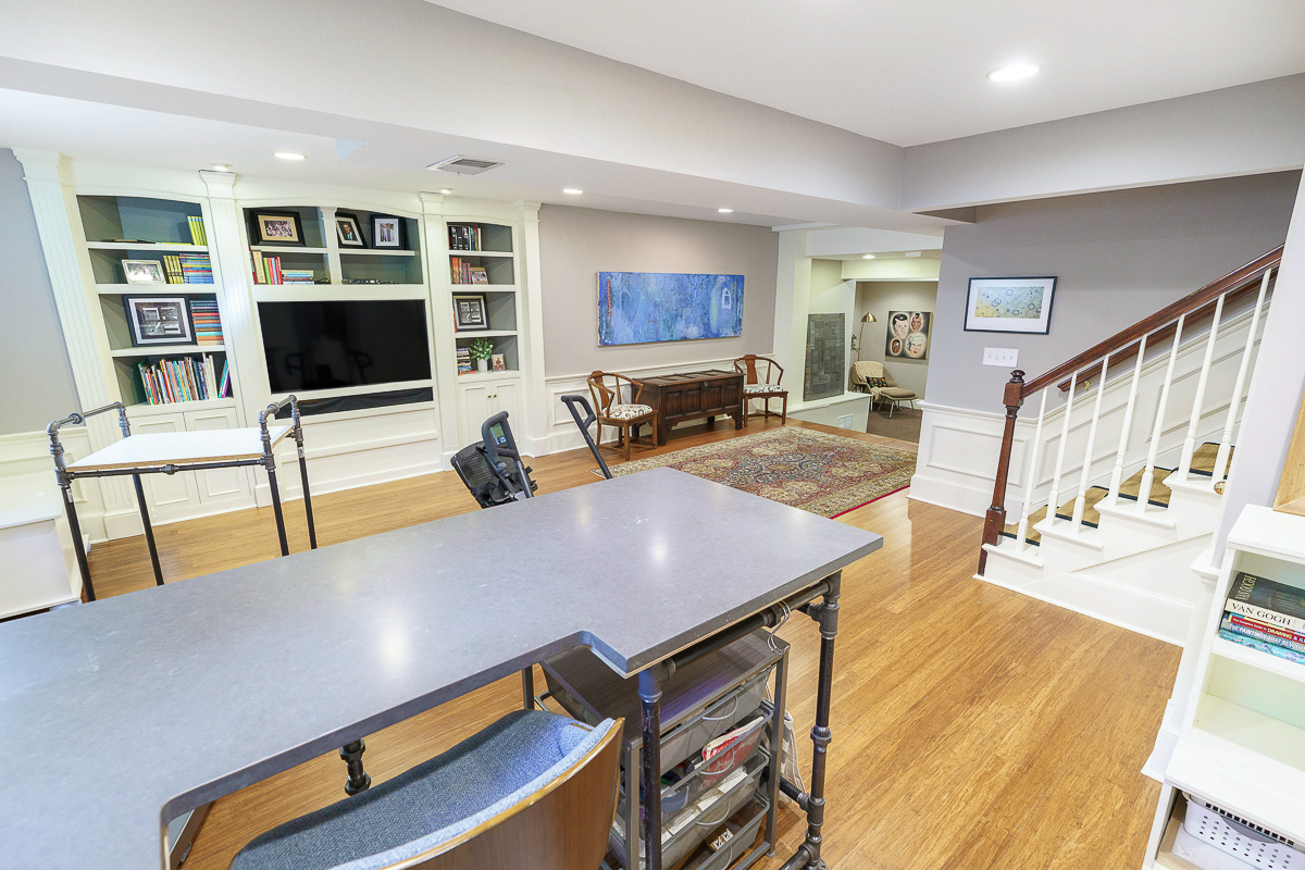 271 N Columbia Ave -42