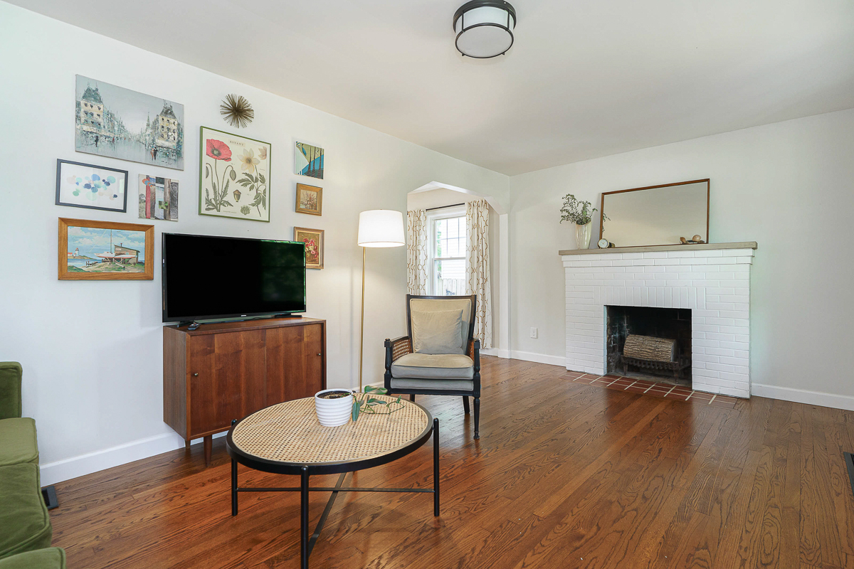 2986 Bremen St-12