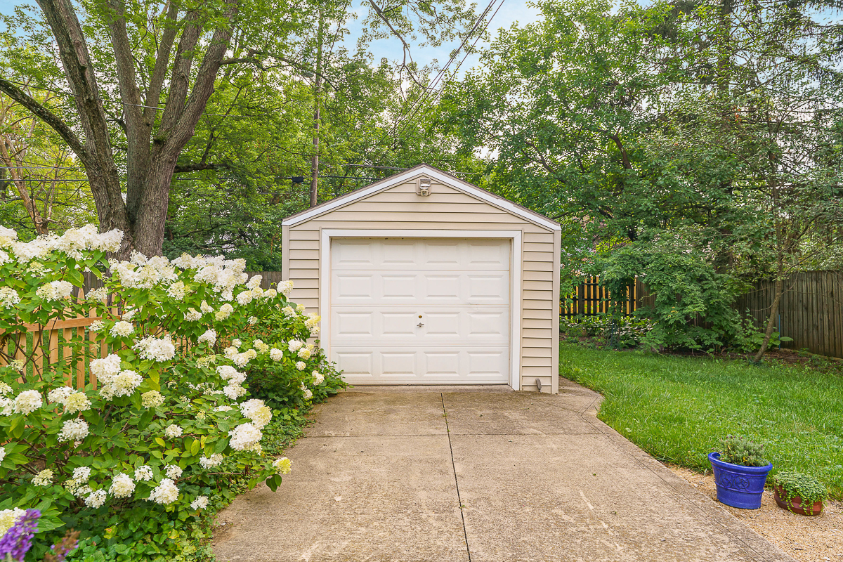 2986 Bremen St-6