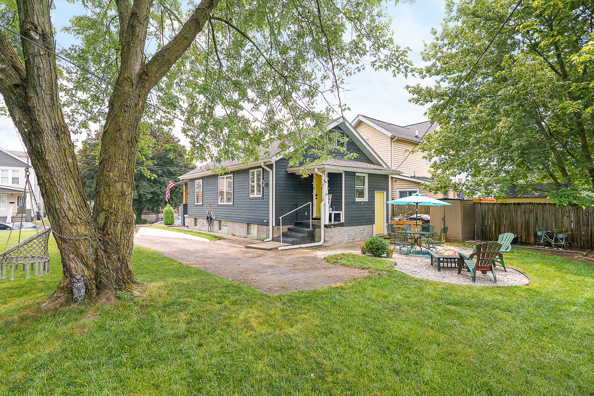 298 e Welch Ave-11