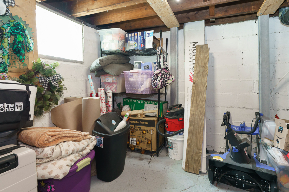 298 e Welch Ave-16