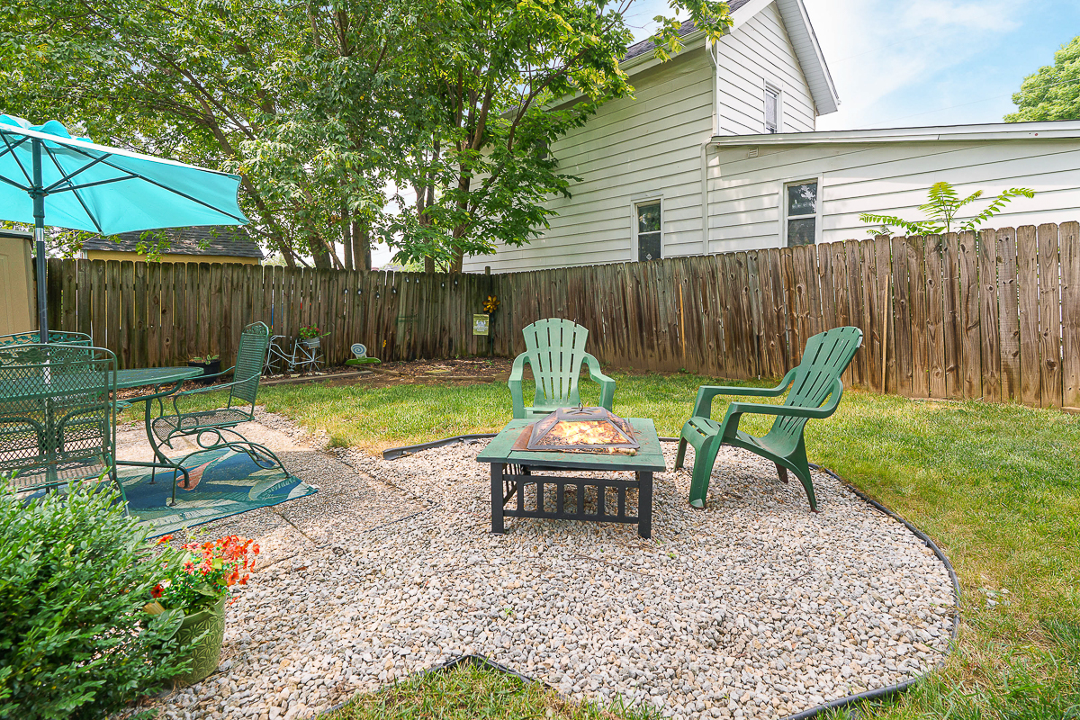 298 e Welch Ave-9