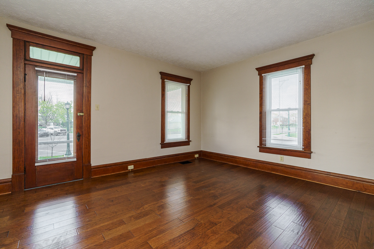 3068 Tremont Rd-16