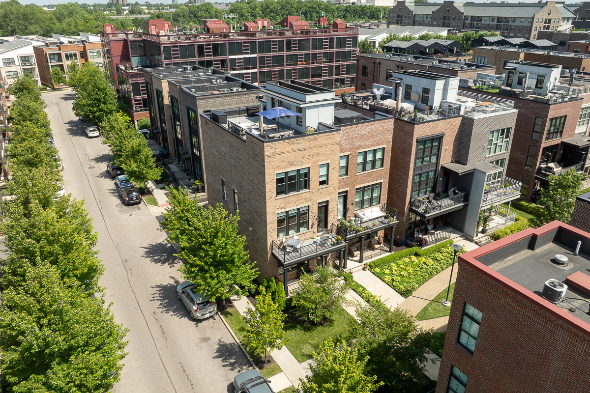309 Auden Ave-1