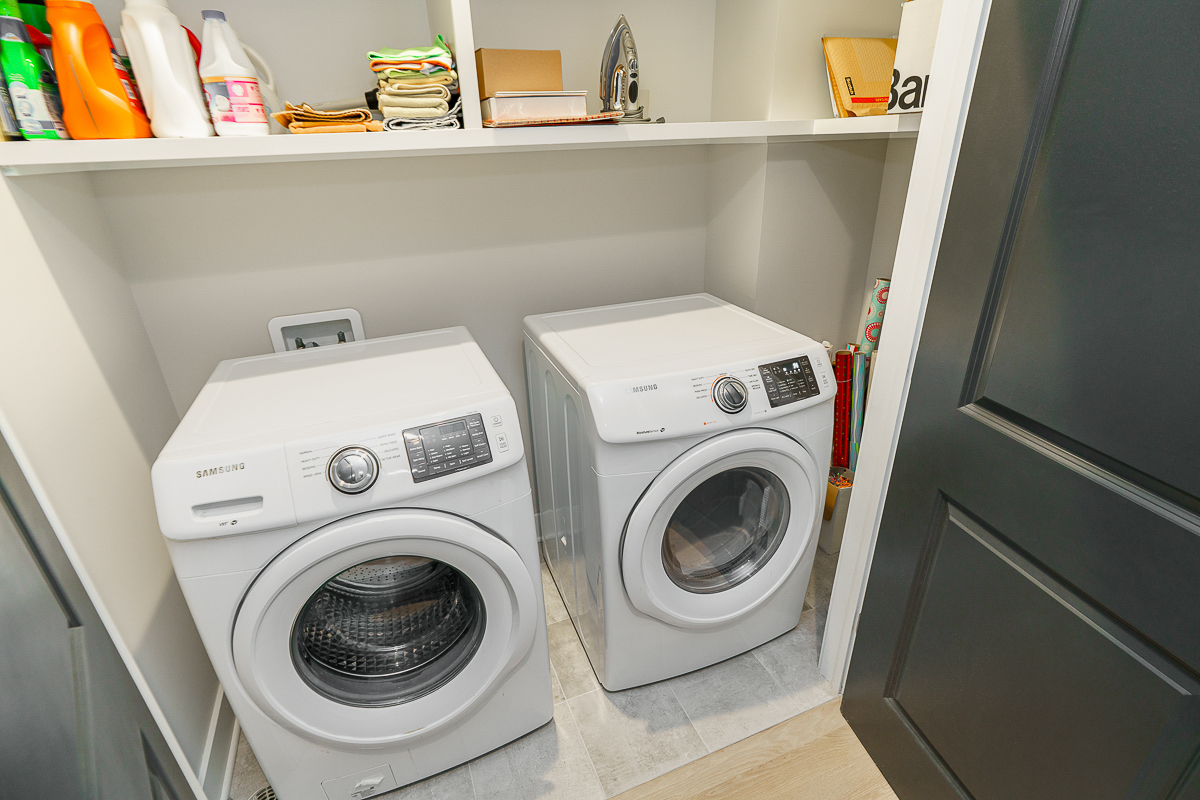 309 Auden Ave-36