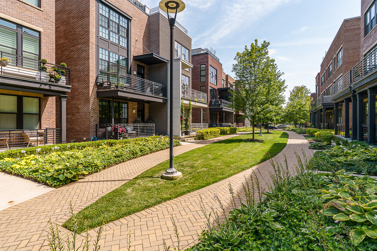 309 Auden Ave-4