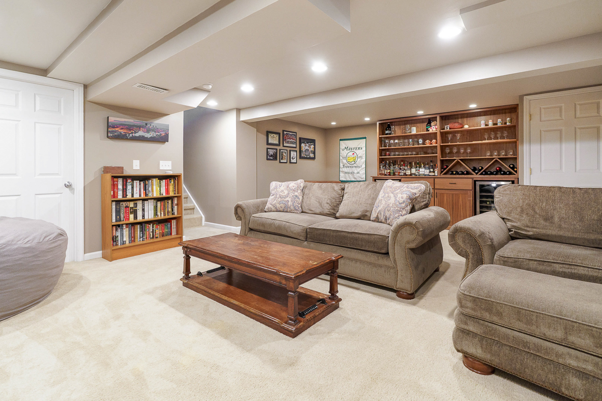 3265 Longspur Dr-17