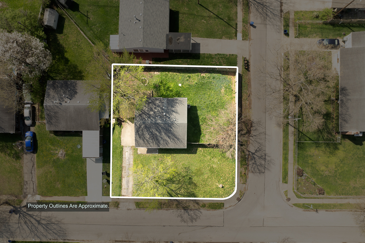 3295 Mary Ave-5