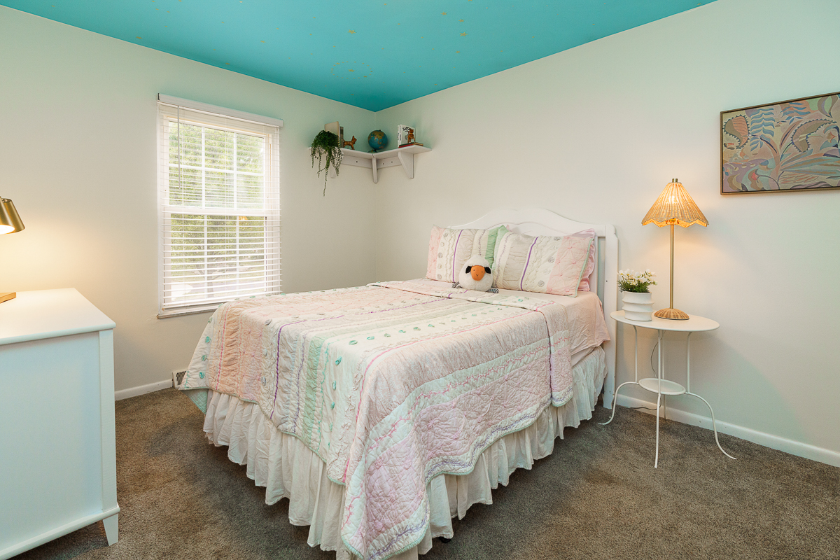 330 Lyncroft Ct-30