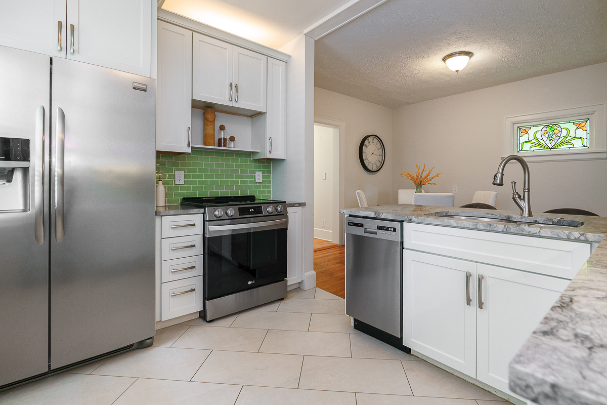 338 Sheldon Ave-31