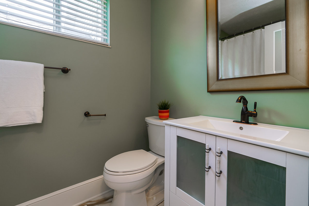 338 Sheldon Ave-34