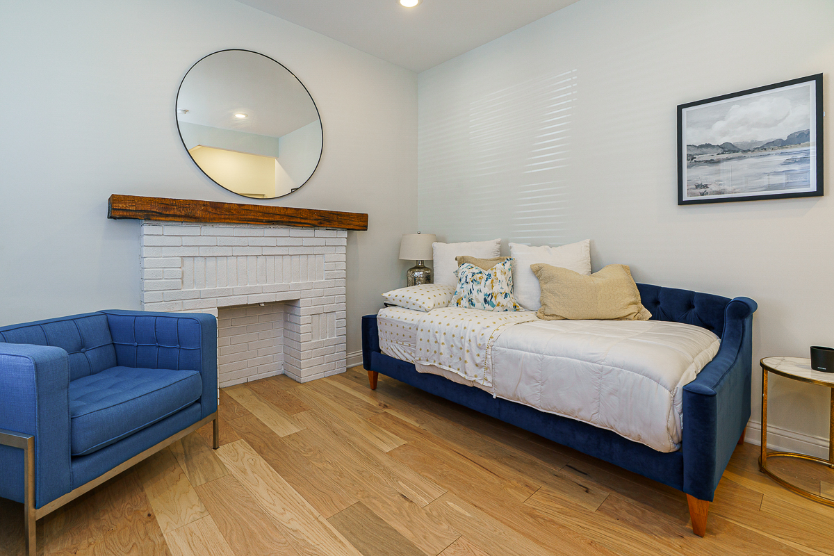 33 w Starr Ave-15