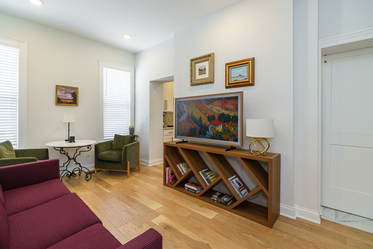 33 w Starr Ave-20