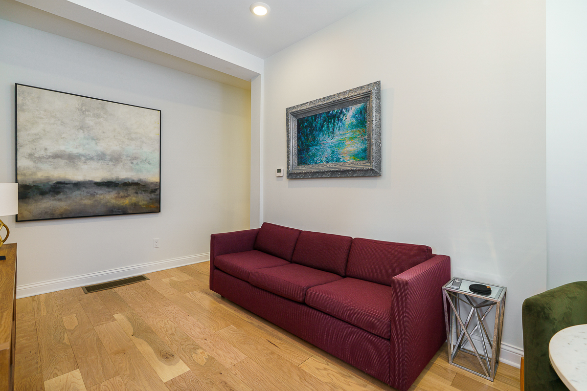 33 w Starr Ave-24