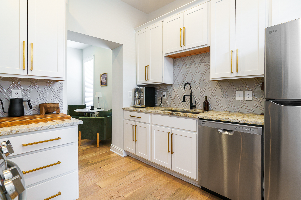 33 w Starr Ave-27