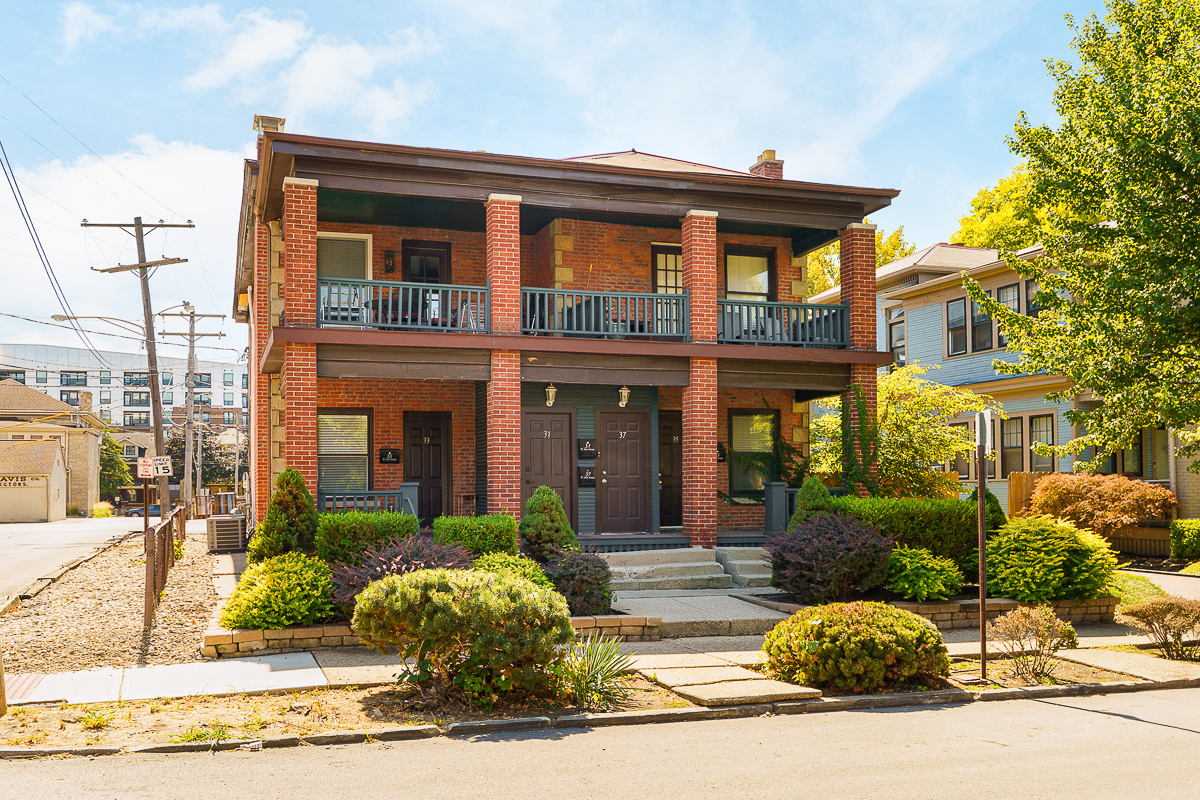 33 w Starr Ave-7