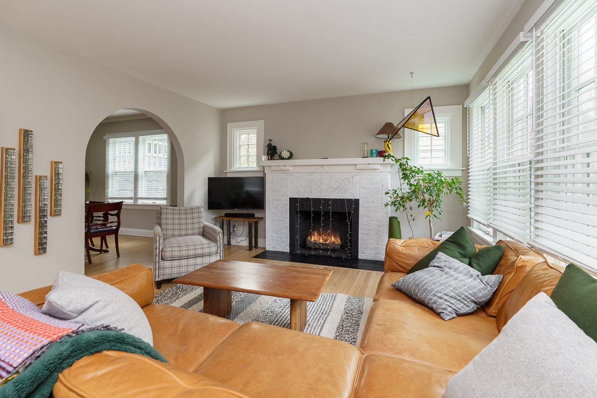 357 Fallis Rd-8