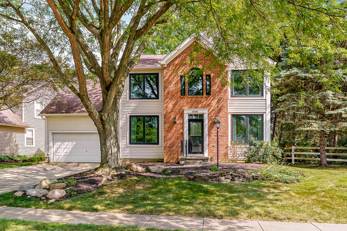 3588 Rivervail Dr-1