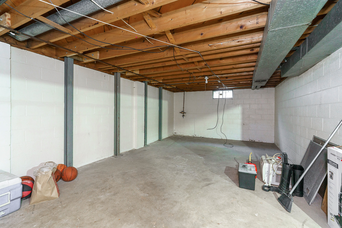 36-38 Orel Ave-17