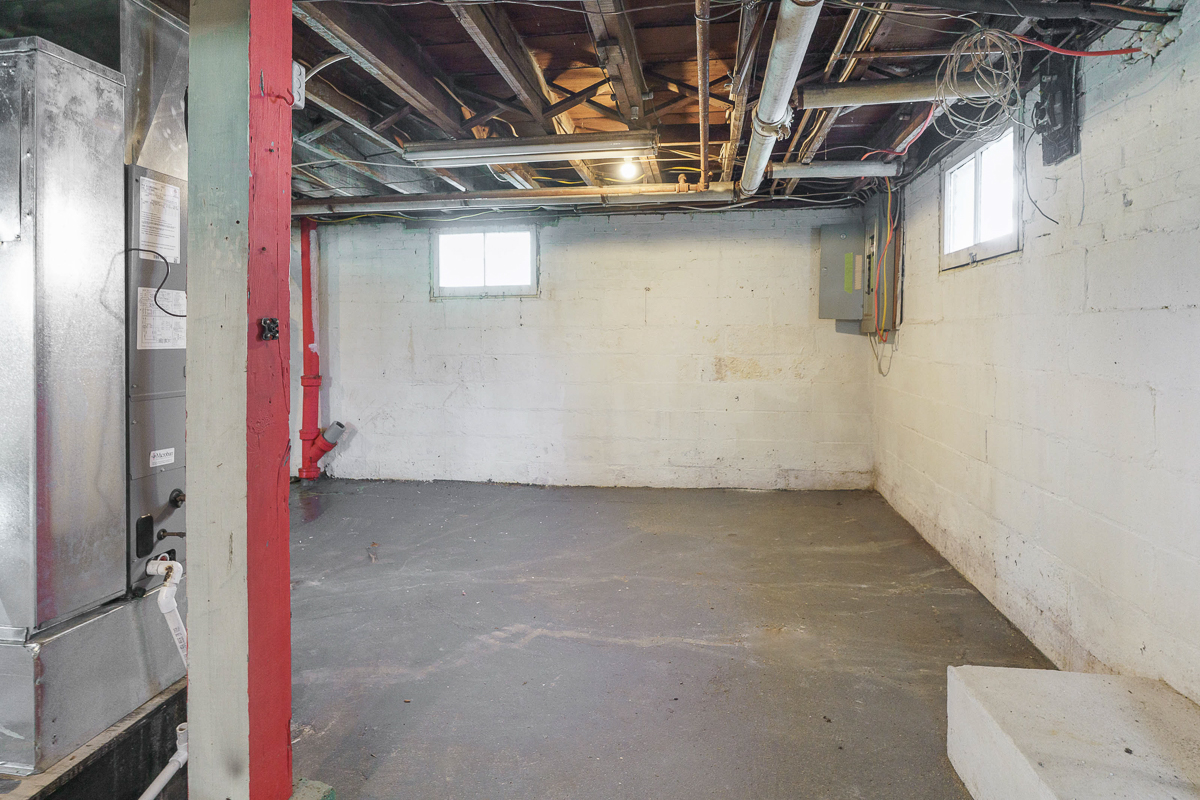 374 Acton Rd-11