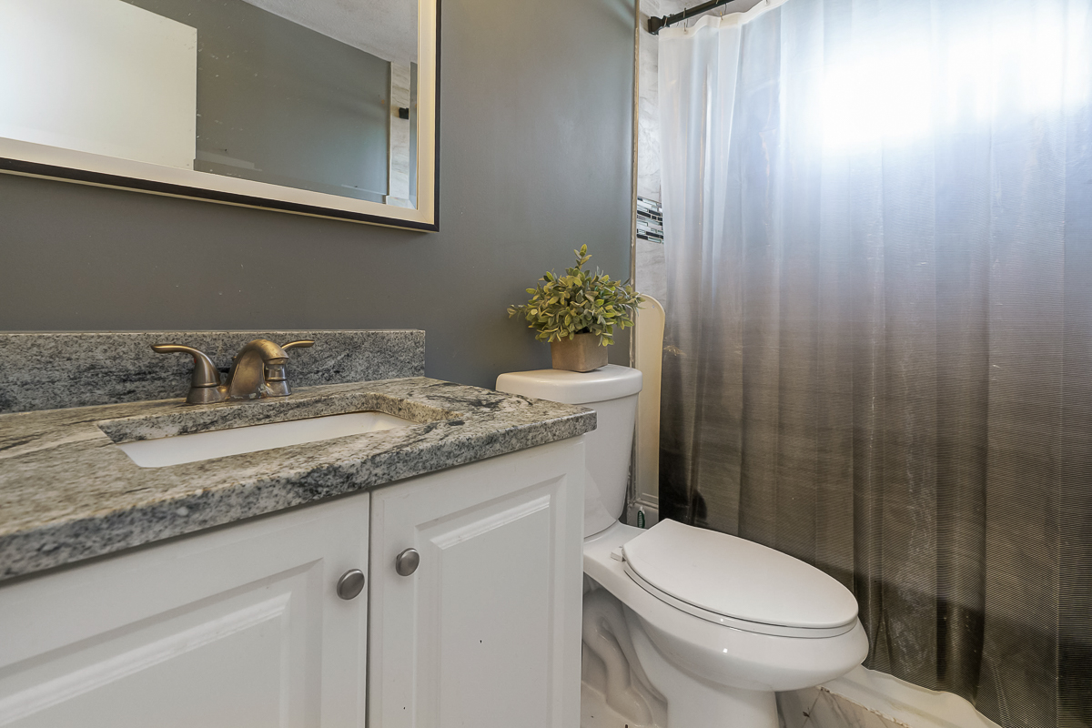 3755 Lynward Rd-21