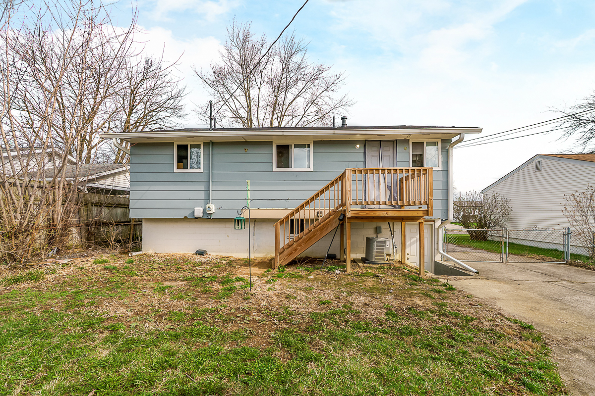 3755 Lynward Rd-7