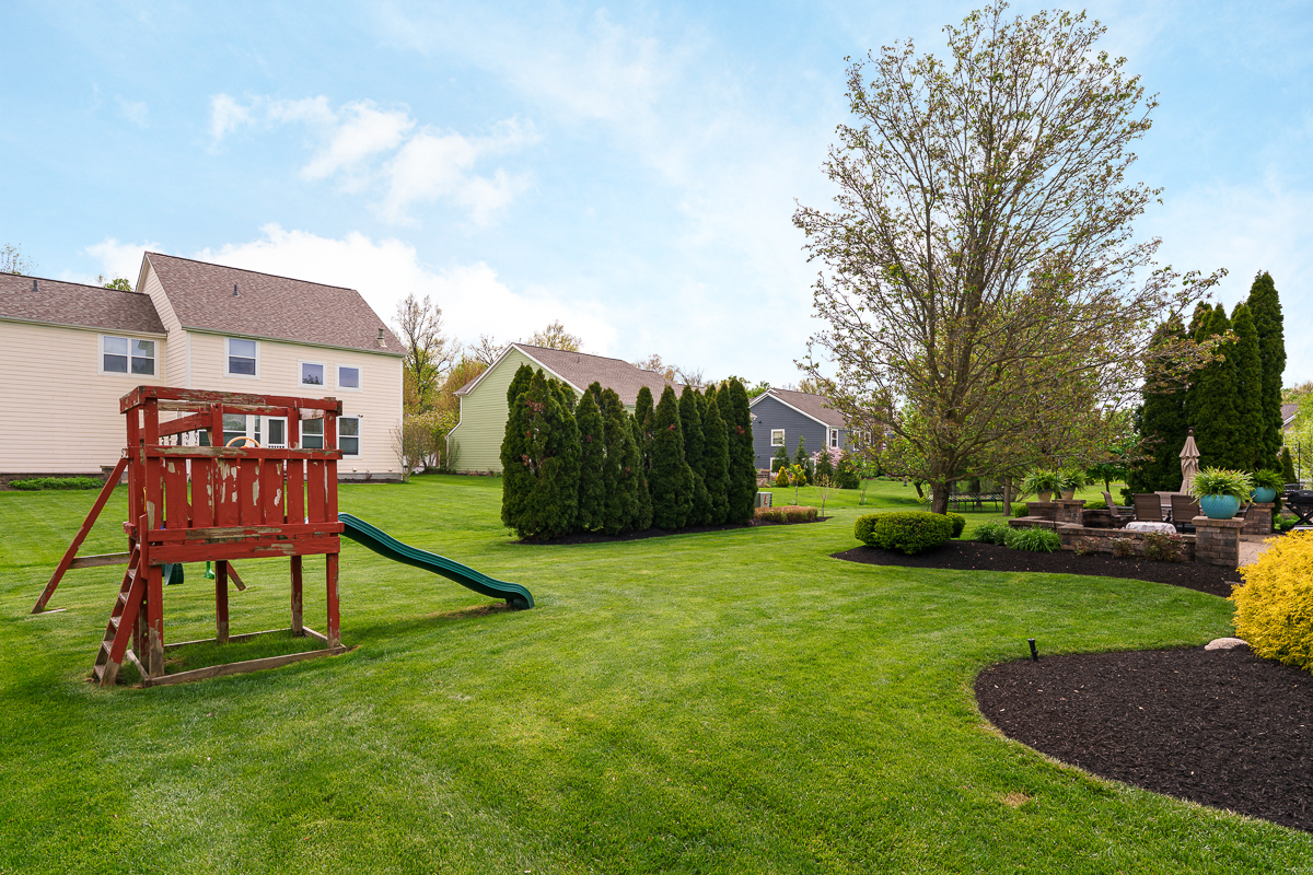 3798 Pine Bank Dr-5