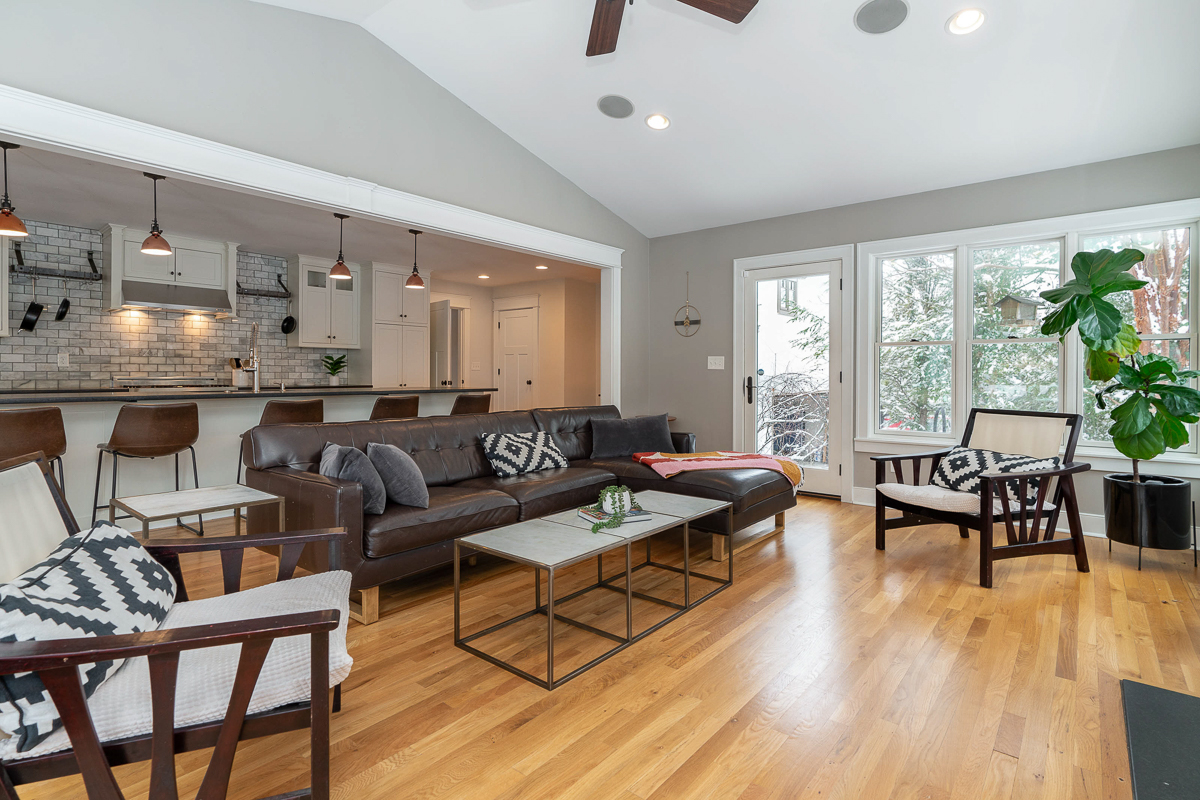 386 Highgate Ave-21