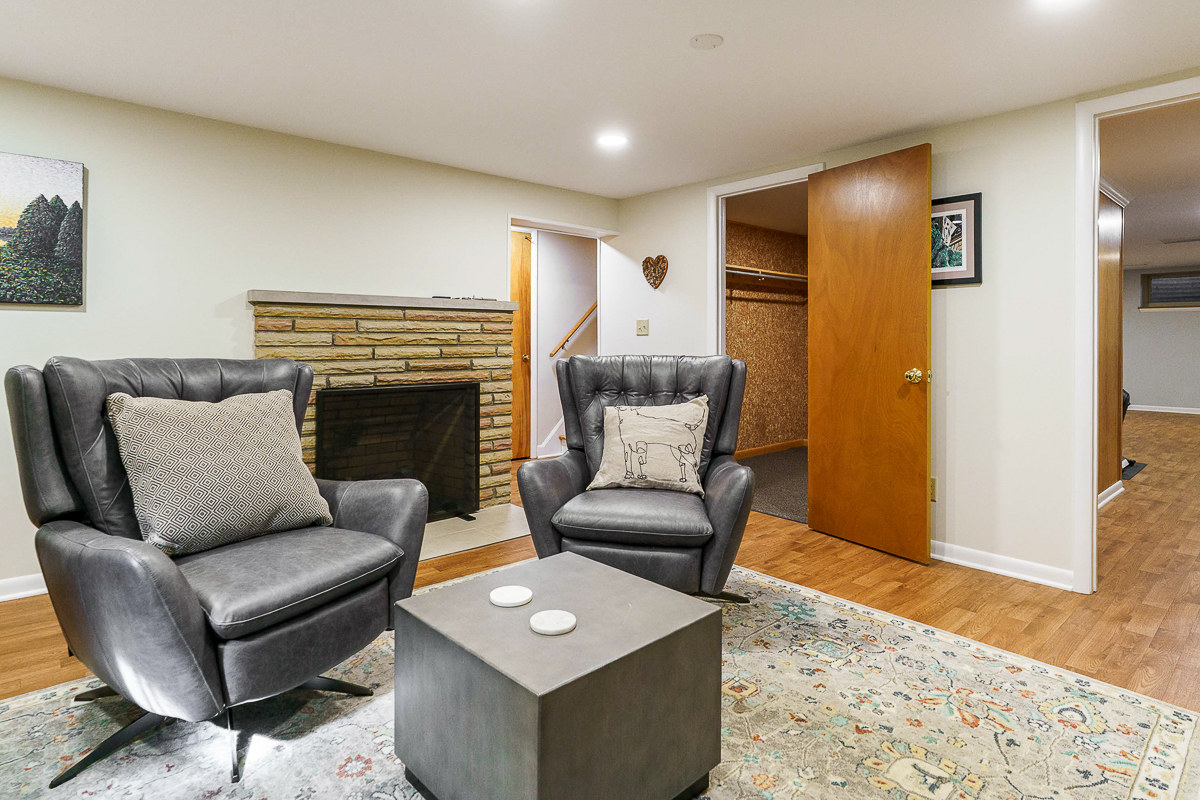 3965 Wynding Dr-10