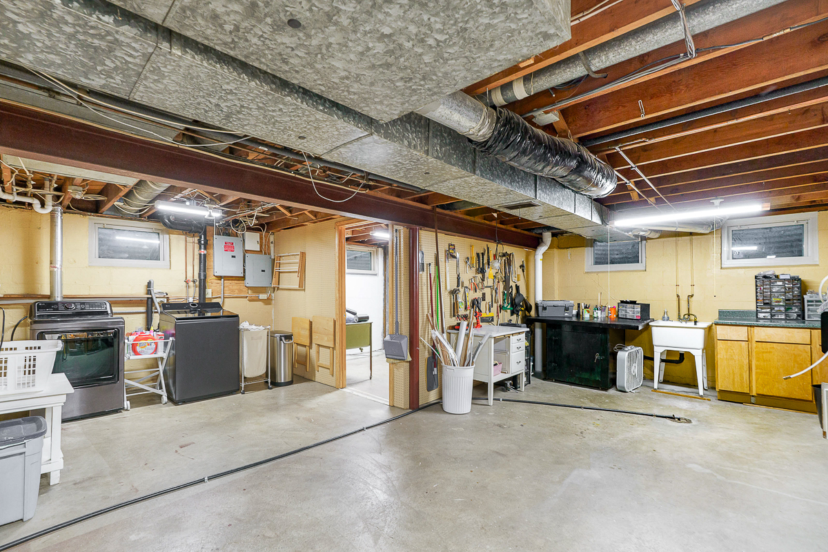 3965 Wynding Dr-14