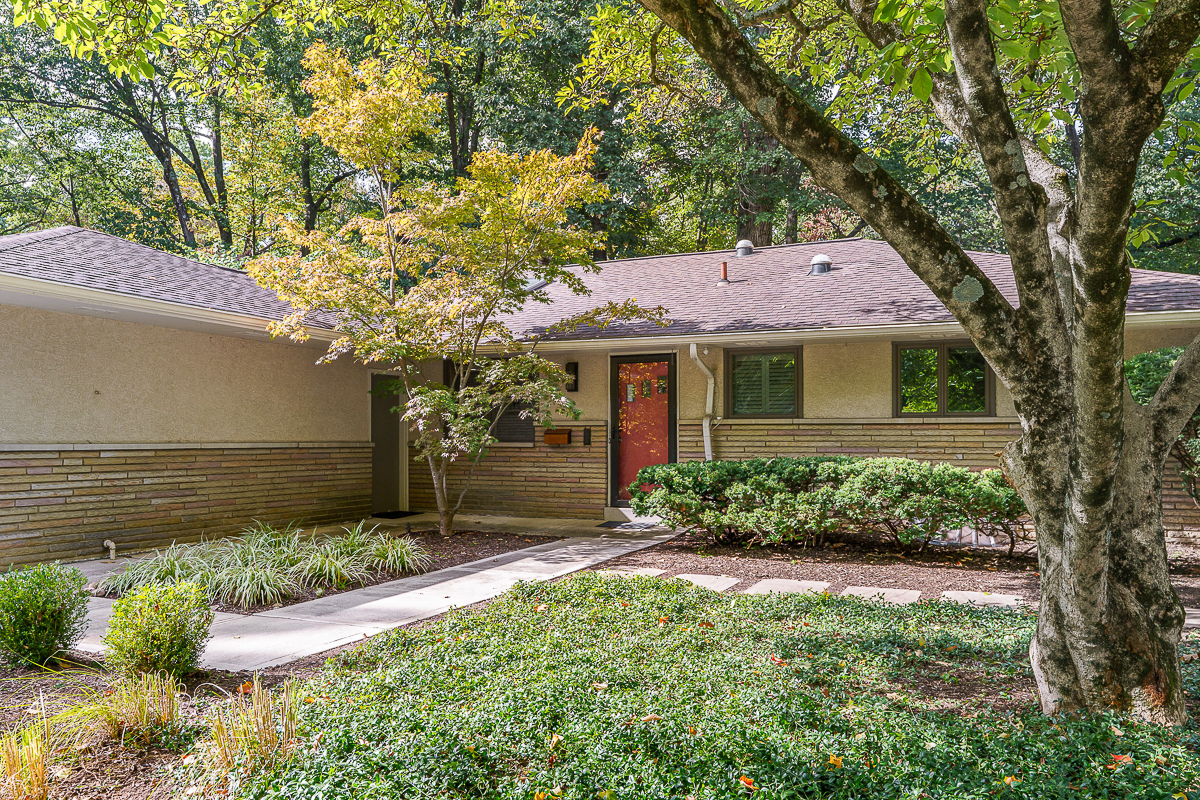 3965 Wynding Dr-3