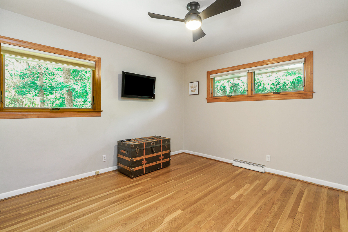 3965 Wynding Dr-33