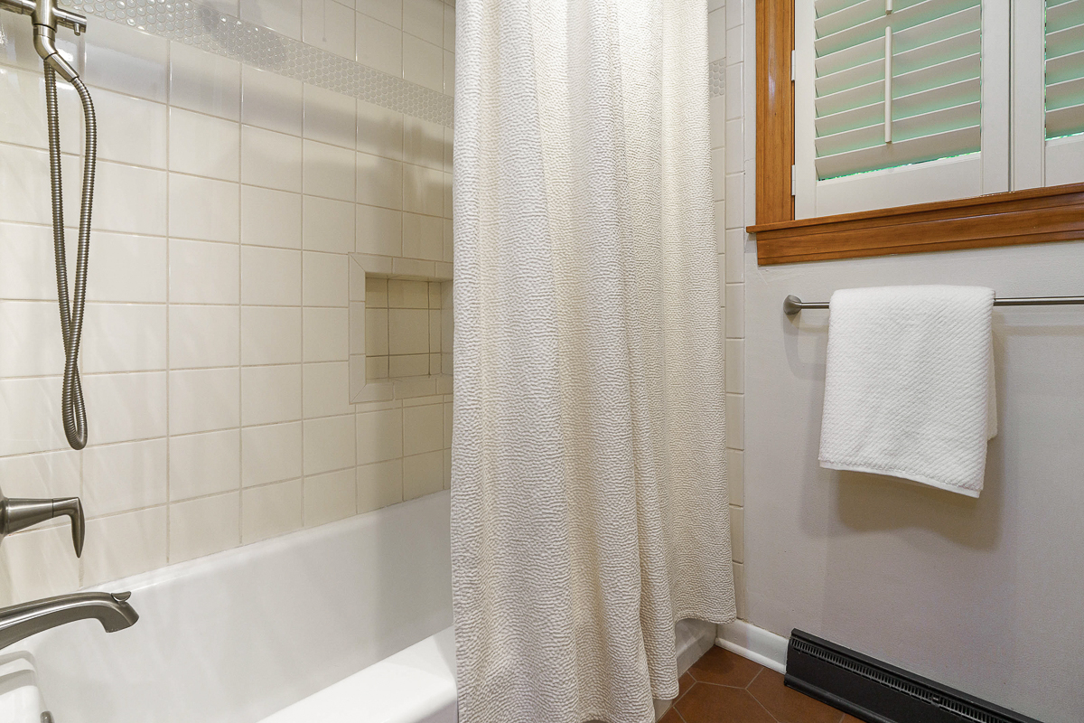 3965 Wynding Dr-36