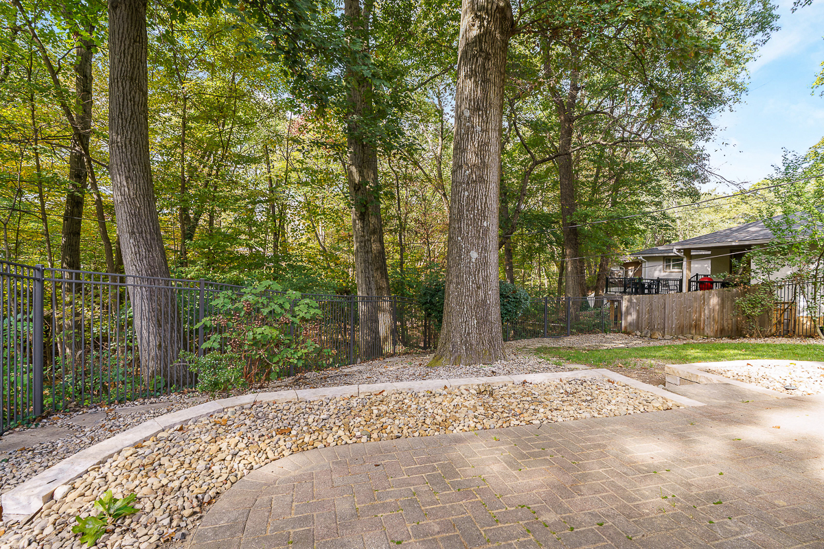 3965 Wynding Dr-4