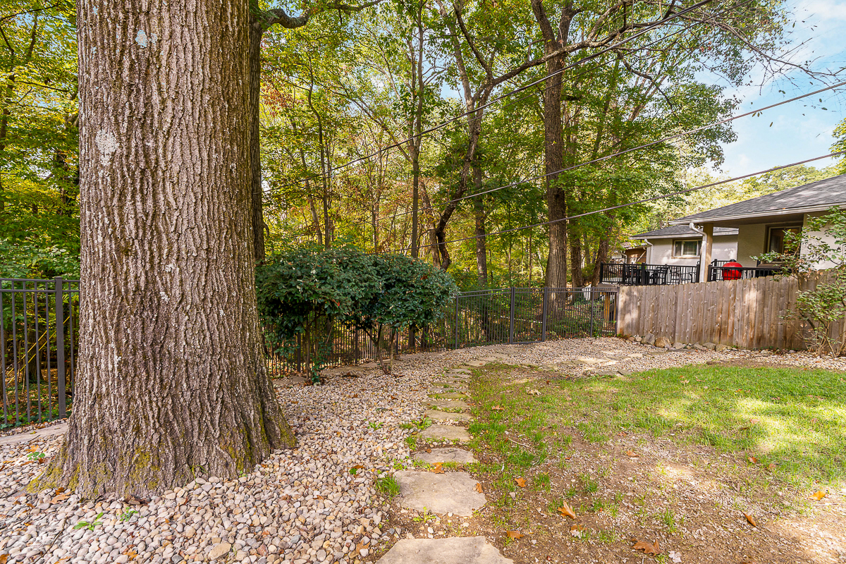 3965 Wynding Dr-6