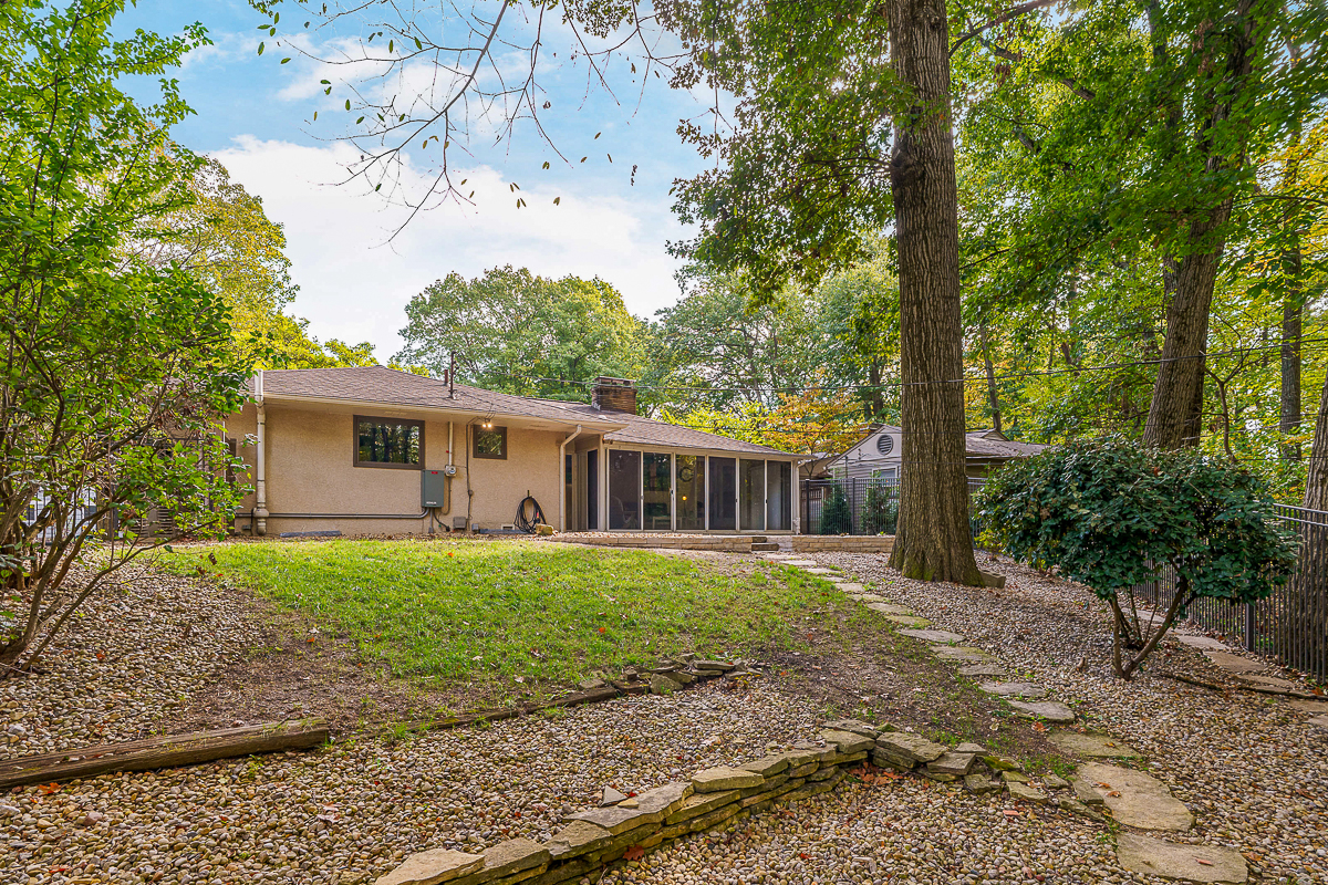 3965 Wynding Dr-7