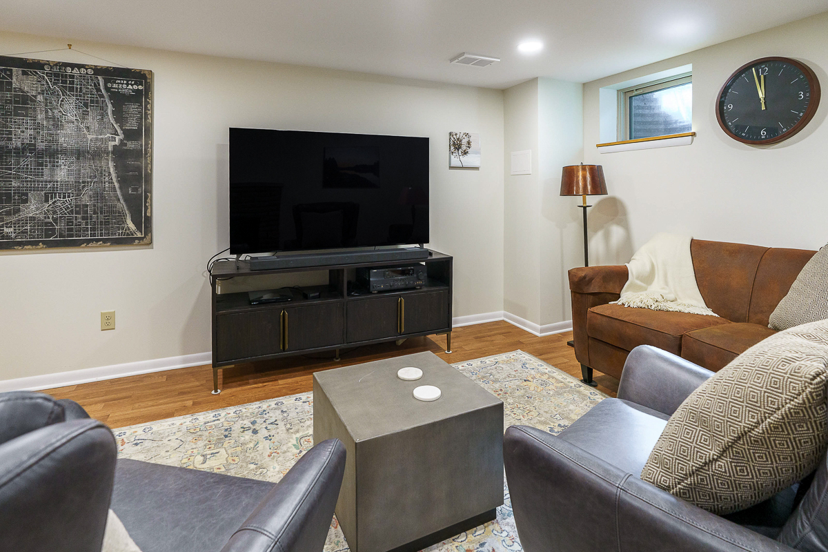 3965 Wynding Dr-8