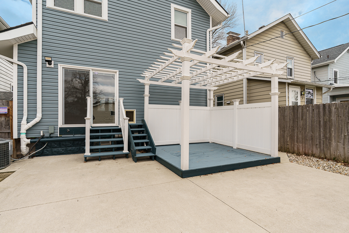 402 Southwood Ave-9