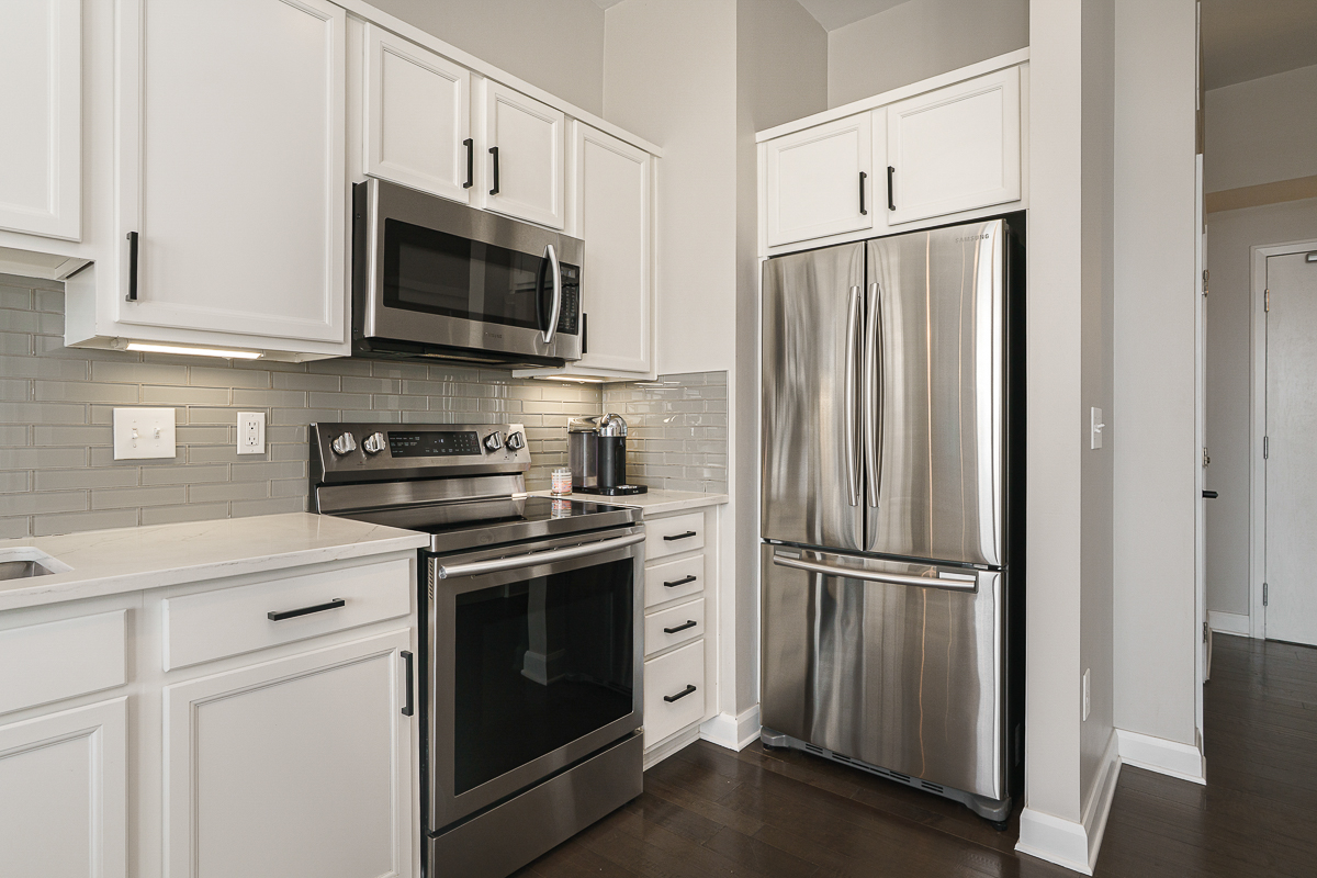 825 N 4th #404-17