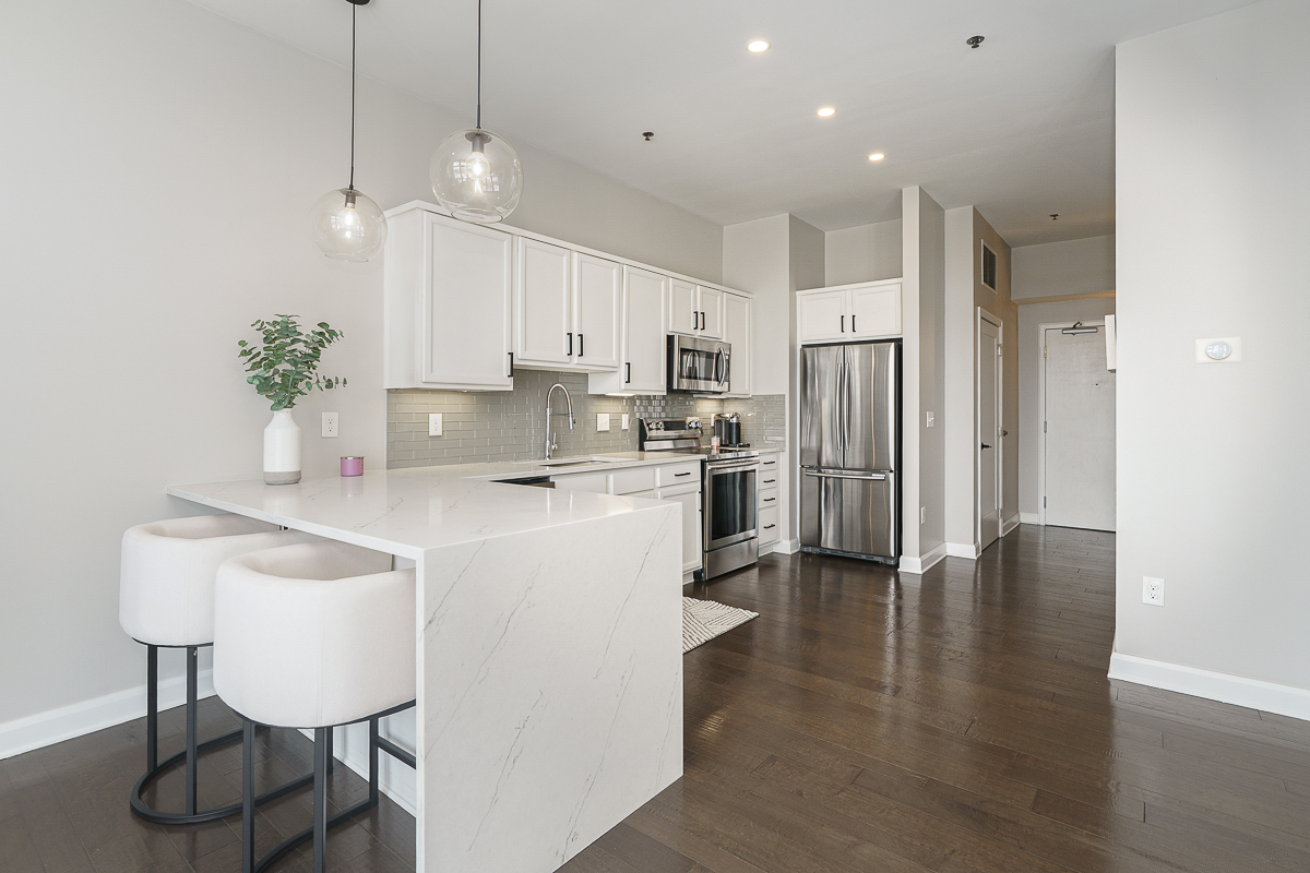 825 N 4th #404-19