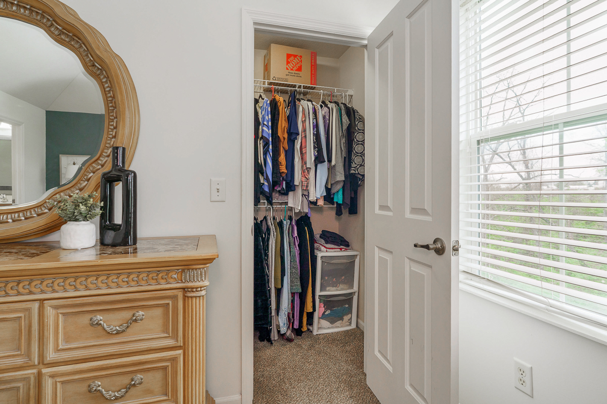 413 Westgreen Ln-48